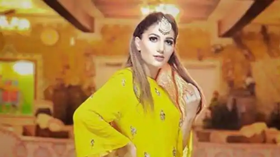 मां बनीं हरियाणवी डांसर सपना चौधरी, बेटे को दिया जन्म, इस सिंगर से की थी शादी मां बनीं हरियाणवी डांसर सपना चौधरी, बेटे को दिया जन्म, इस सिंगर से की थी शादी