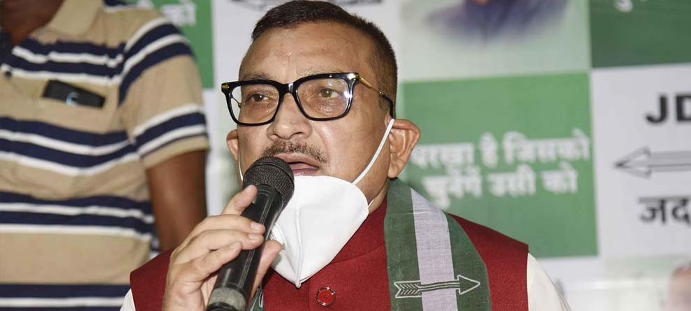 ଠକିଦେଲା ଜେଡ଼ିୟୁ !, ସୋସିଆଲ ମିଡ଼ିଆରୁ ଗାଏବ ପୂର୍ବତନ ଡିଜିପି ଗୁପ୍ତେଶ୍ୱର ଠକିଦେଲା ଜେଡ଼ିୟୁ !, ସୋସିଆଲ ମିଡ଼ିଆରୁ ଗାଏବ ପୂର୍ବତନ ଡିଜିପି ଗୁପ୍ତେଶ୍ୱର