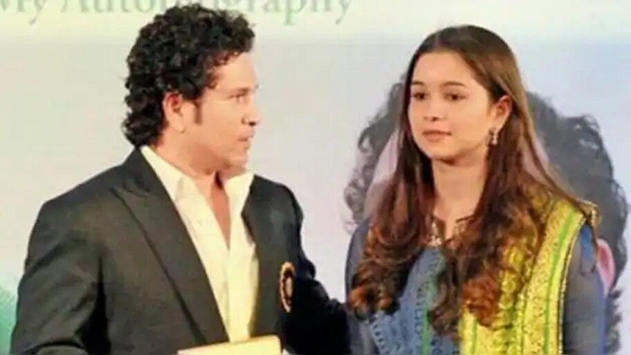 गूगल की एक और गलती: अब सचिन तेंदुलकर की बेटी सारा को बताया इस खिलाड़ी की पत्नी