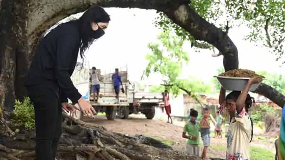 बच्ची से की बातचीत