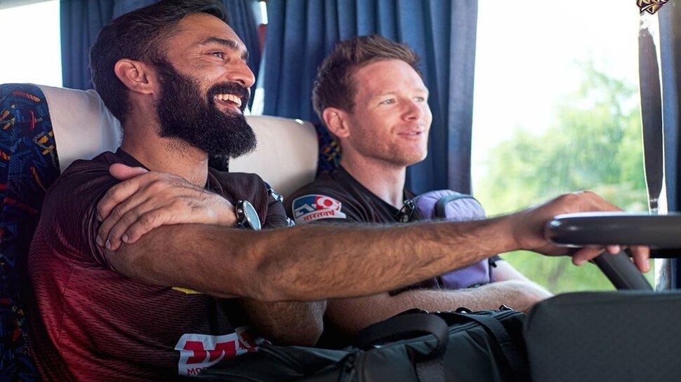 IPL 2020: दिनेश कार्तिक का एक ऐसा चौंकाने वाला फैसला, दिग्गज क्रिकेटर को आ गया गुस्सा IPL 2020: दिनेश कार्तिक का एक ऐसा चौंकाने वाला फैसला, दिग्गज क्रिकेटर को आ गया गुस्सा