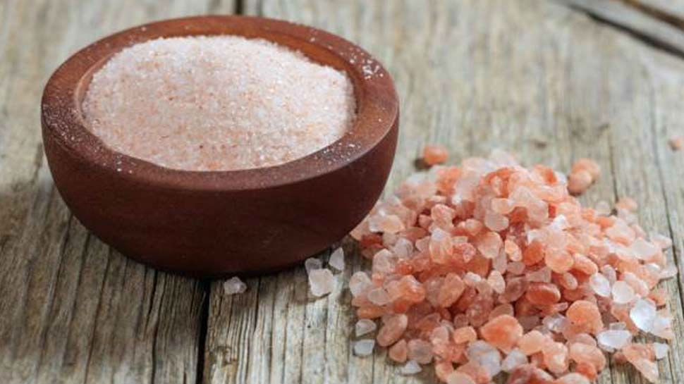 health benefits of rock salt it will keep you healthy | नवरात्रि में सेंधा नमक है अहम, सेहत से जुड़े फायदे जान रह जाएंगे हैरान | Hindi News, सेहत