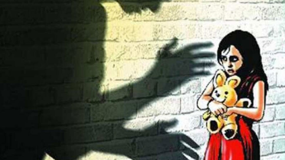 6 साल की बच्ची का रेप के बाद मर्डर, मिली अधजली बॉडी 6 साल की बच्ची का रेप के बाद मर्डर, मिली अधजली बॉडी