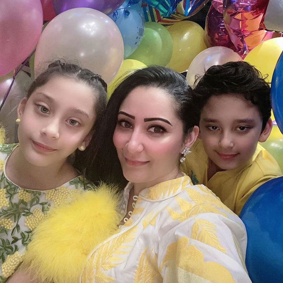 Sanjay Dutt celebrates children's birthday on video call
