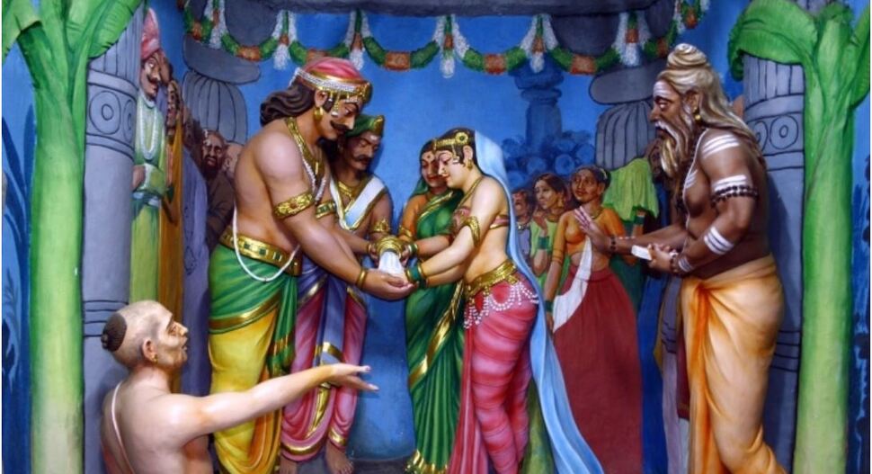Dussehra 2020: After Ravana's death, Mandodari married Vibhishan |दशहरा  2020: रावण के वध के बाद मंदोदरी ने विभीषण से किया था विवाह, जानिए कारण |  Hindi News, धर्म