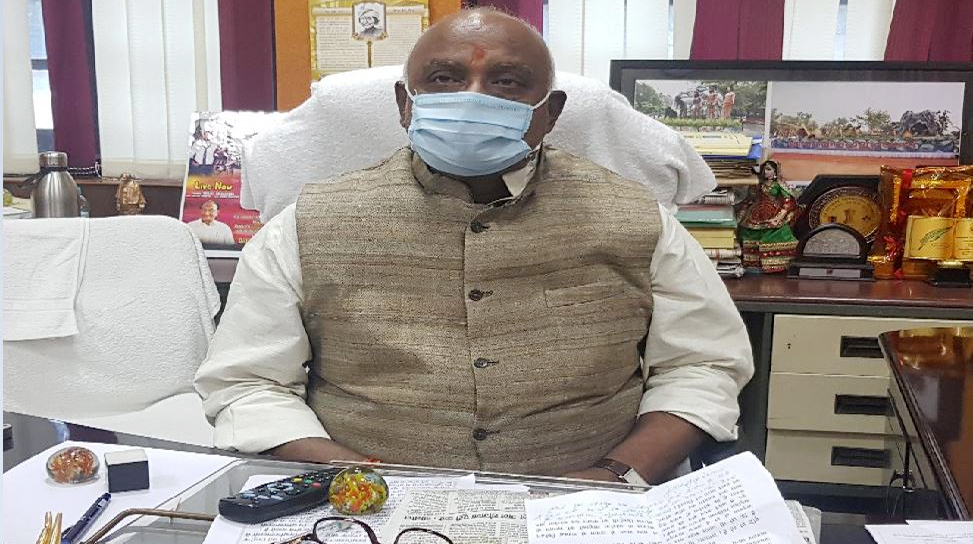 वोट मांगने गए BJP विधायक को लोगों ने बताया झूठा, जानिए फिर क्या बोले MLA वोट मांगने गए BJP विधायक को लोगों ने बताया झूठा, जानिए फिर क्या बोले MLA