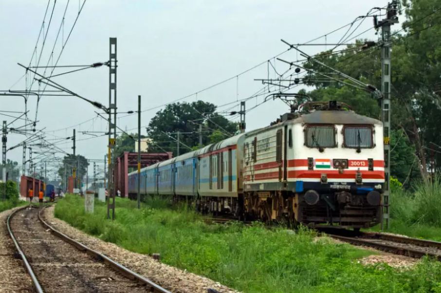 यात्रियों को सहूलियत, रेलवे चलाएगा स्पेशल शताब्दी एक्सप्रेस
