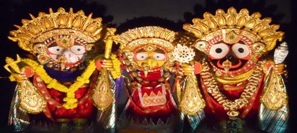 ଖାଁ ଖାଁ ମନ୍ଦିରରେ ମହାପ୍ରଭୁଙ୍କ ସୁନାବେଶ ଖାଁ ଖାଁ ମନ୍ଦିରରେ ମହାପ୍ରଭୁଙ୍କ ସୁନାବେଶ