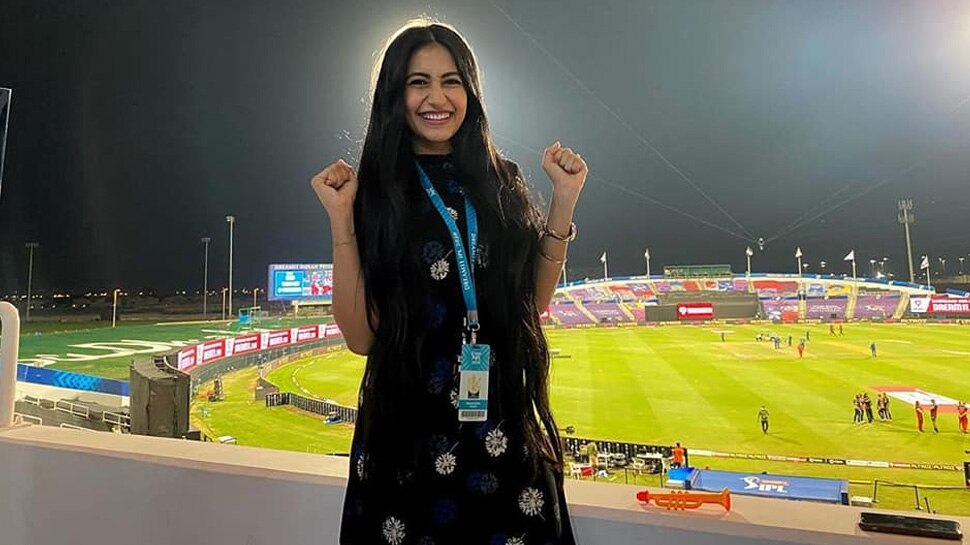 दीवाना बना देगी ये मुस्कान Dhanashree Verma vs KKR