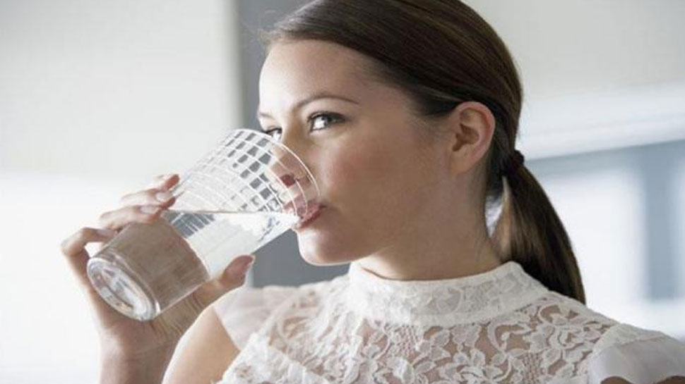 surprising-benefits-of-drinking-lukewarm-water-know-about-it