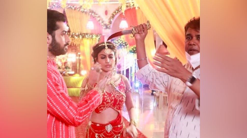 त्योहारों के रंग में रंगे कलाकार Artists Enjoying festivals season