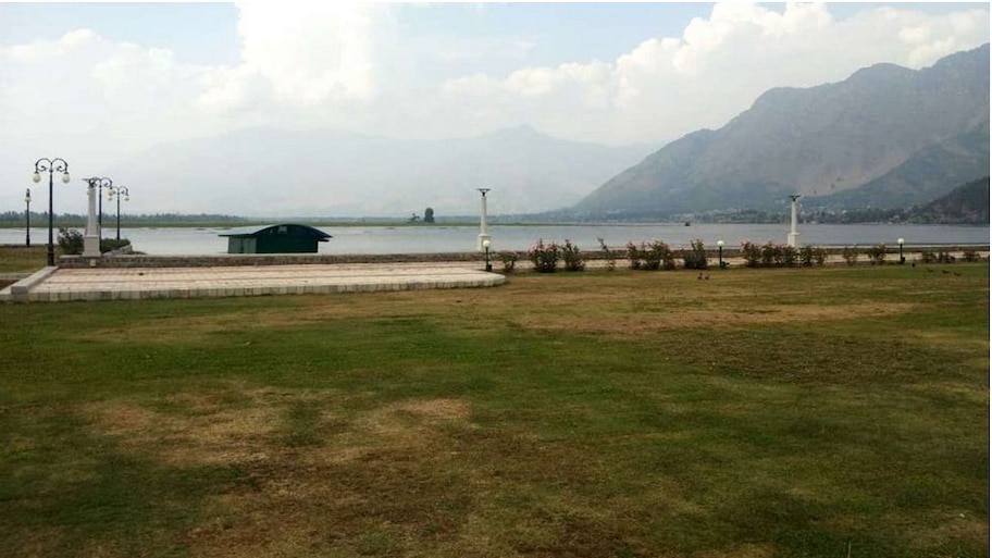 जम्मू-कश्मीर में कोई भी खरीद सकता है ज़मीन लेकिन लद्दाख में नहीं, जानिए क्या है वजह