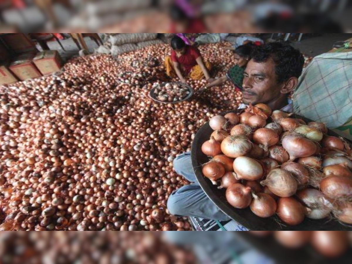 दिवाली से पहले जमीन पर प्याज के भाव! देश की सबसे बड़ी मंडी में दाम 1000 रुपये गिरे