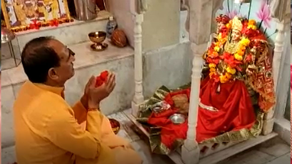 सीएम शिवराज प्रदेश की प्रगति के लिए की पूजा