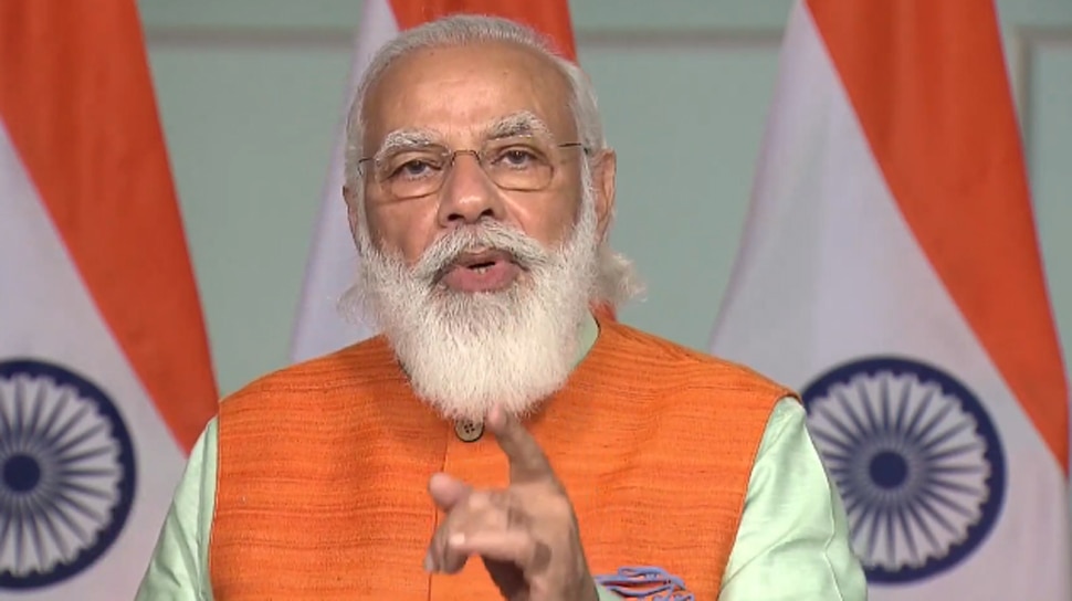 PM मोदी ने JNU में स्वामी विवेकानंद के मुजस्समे की नकाब कुशाई की, 15 सालों में हुआ तैयार