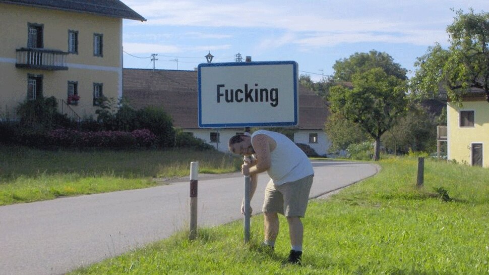 खूबसूरत हैं गांव के नजारे An Austrian village called fucking, its name will change soon 4