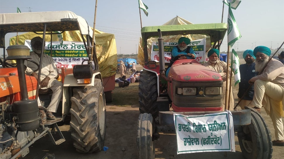Farmers Protest: सिंघु बॉर्डर पर जमे किसानों ने ठुकराया सरकार का प्रस्ताव, रखी ये मांग