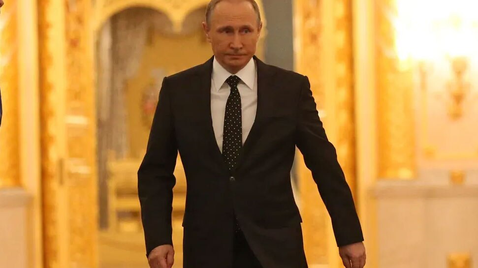 निजी जिंदगी में ताकाझांकी Popular Putin!