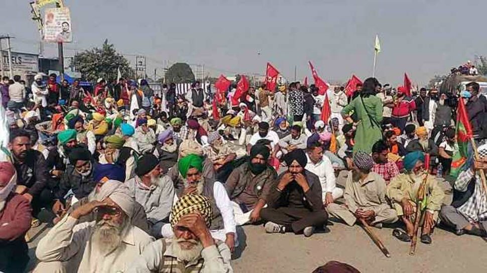 Farmer's Protest: किसानों के साथ बातचीत करेगी सरकार, आज दोपहर 3 बजे बैठक