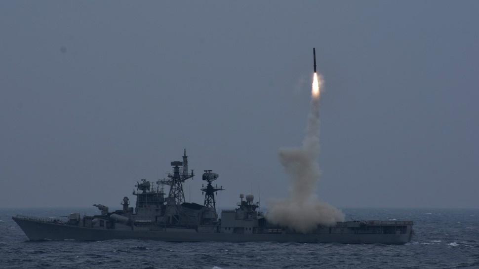 Indian Navy की ताकत बढ़ी, एंटी शिप मिसाइल Brahmos का सफल परीक्षण