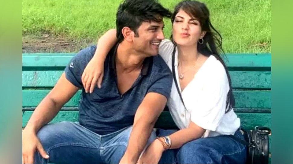 Sushant Singh Rajput और Rhea Chakraborty को किया गया 2020 में सबसे ज्यादा सर्च!