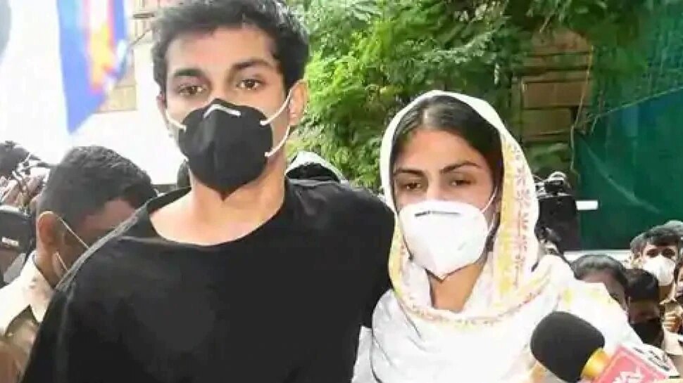 Drugs Case: रिया के भाई शोविक चक्रवर्ती को मिली ज़मानत