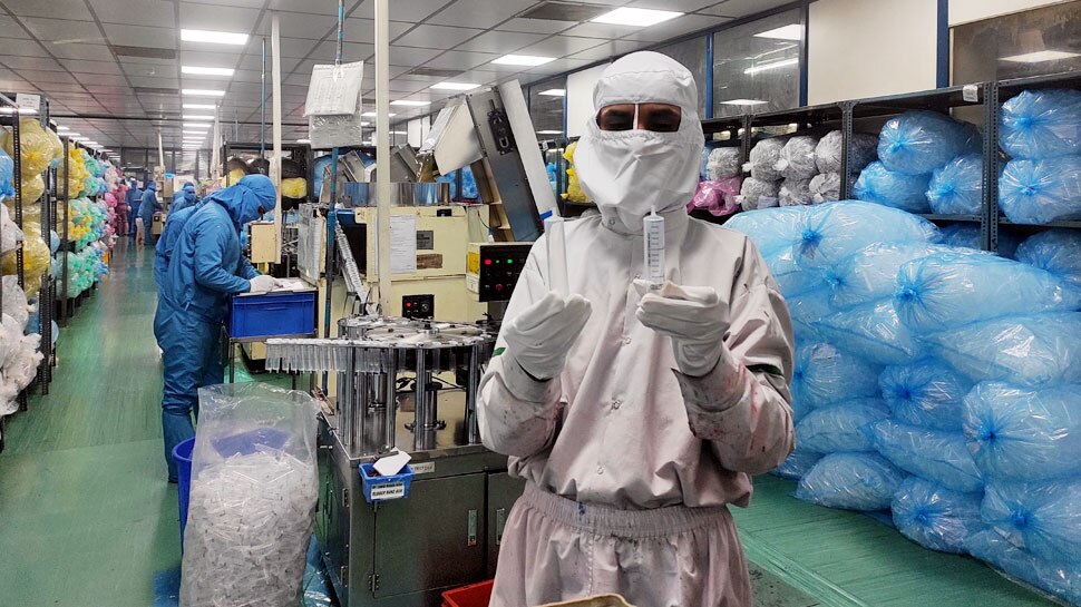 पहले किसे लगाया जाएगा कोरोना का टीका Who will be put corona vaccine first