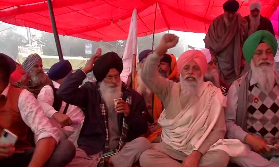 Farmers Protest LIVE: आंदोलन का आज 12वां दिन, भारत बंद में शामिल नहीं होगा Bhartiya Kisan Sangh Farmers Protest LIVE: आंदोलन का आज 12वां दिन, भारत बंद में शामिल नहीं होगा Bhartiya Kisan Sangh