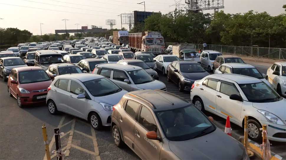 दिल्ली में इन रास्तों पर जाने से बचें Avoid going on these routes in Delhi