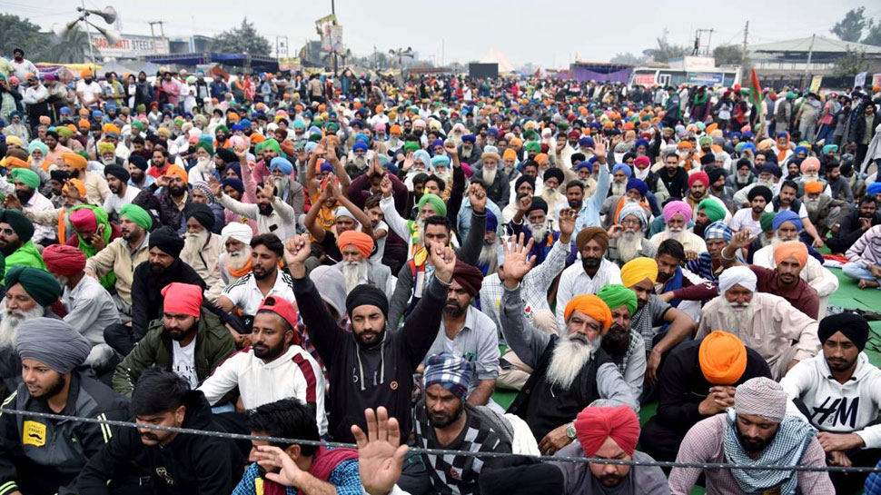 रक्षा मंत्री से मुलाकात के बाद किसानों ने खोला दिल्ली-नोएडा बॉर्डर, 12 दिन से था बंद रक्षा मंत्री से मुलाकात के बाद किसानों ने खोला दिल्ली-नोएडा बॉर्डर, 12 दिन से था बंद