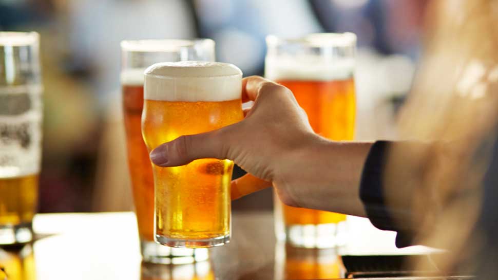 'शराब' पी तो असर नहीं करेगा कोरोना का टीका consumption of alcohol after vaccination will affect health