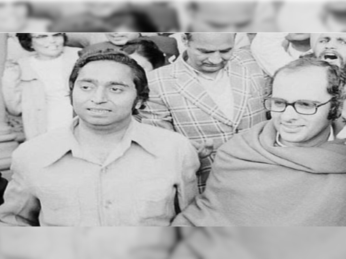 संजय गांधी के साथ कमलनाथ की पुरानी तस्वीर. (इमेज सोर्स- ट्विटर)