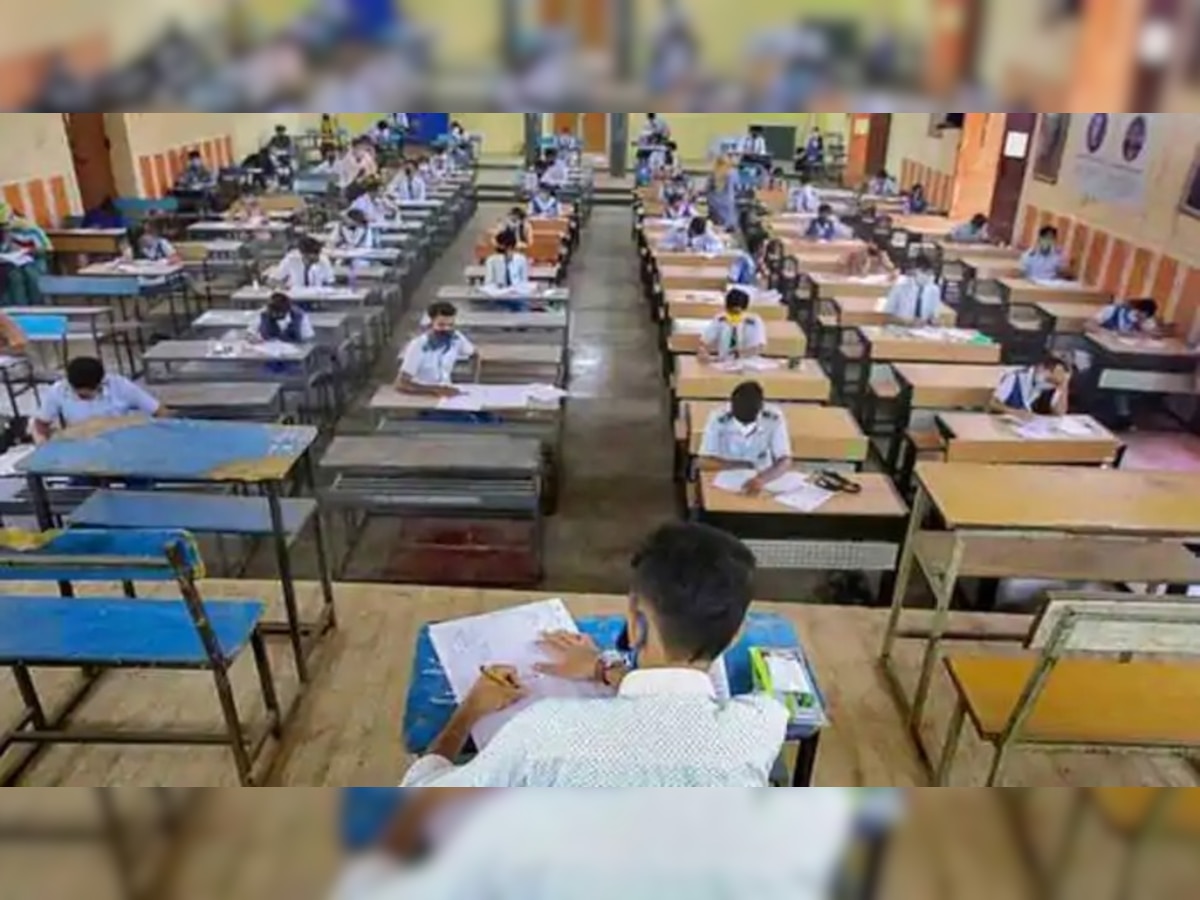 CBSE Class 10, 12 board exams 2021 Dates, Syllabus Latest Update: कोरोना के चलते होगी सख्ती, बढ़ाए जा सकते हैं Exam Centres