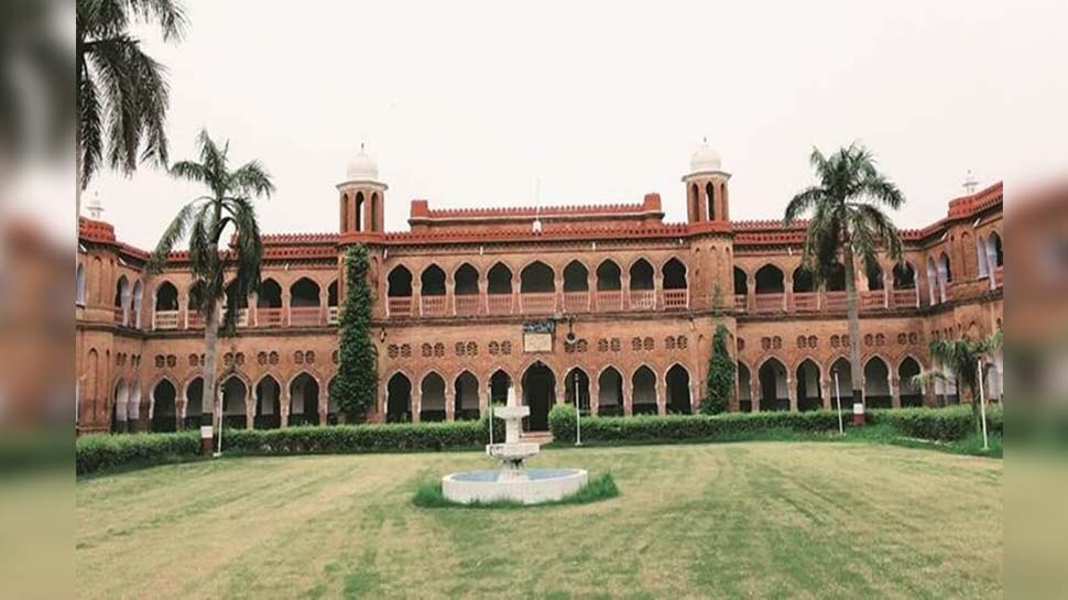 these famous personalities were studied in aligarh muslim university