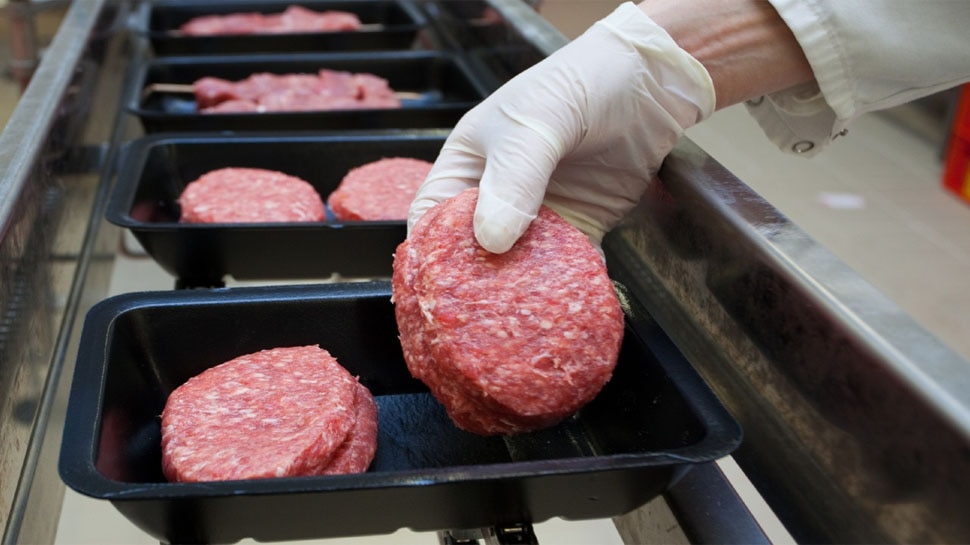 मुसलमानों को नहीं मिल पाएगा हलाल मीट Ban on eating halal meat of Muslims