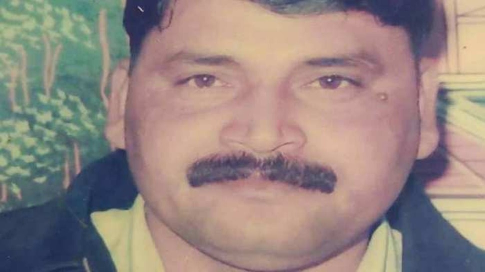 BSP नेता भीम राजभर का विचित्र दावा- 'ताड़ी पीने से नहीं होता कोरोना' BSP नेता भीम राजभर का विचित्र दावा- 'ताड़ी पीने से नहीं होता कोरोना'