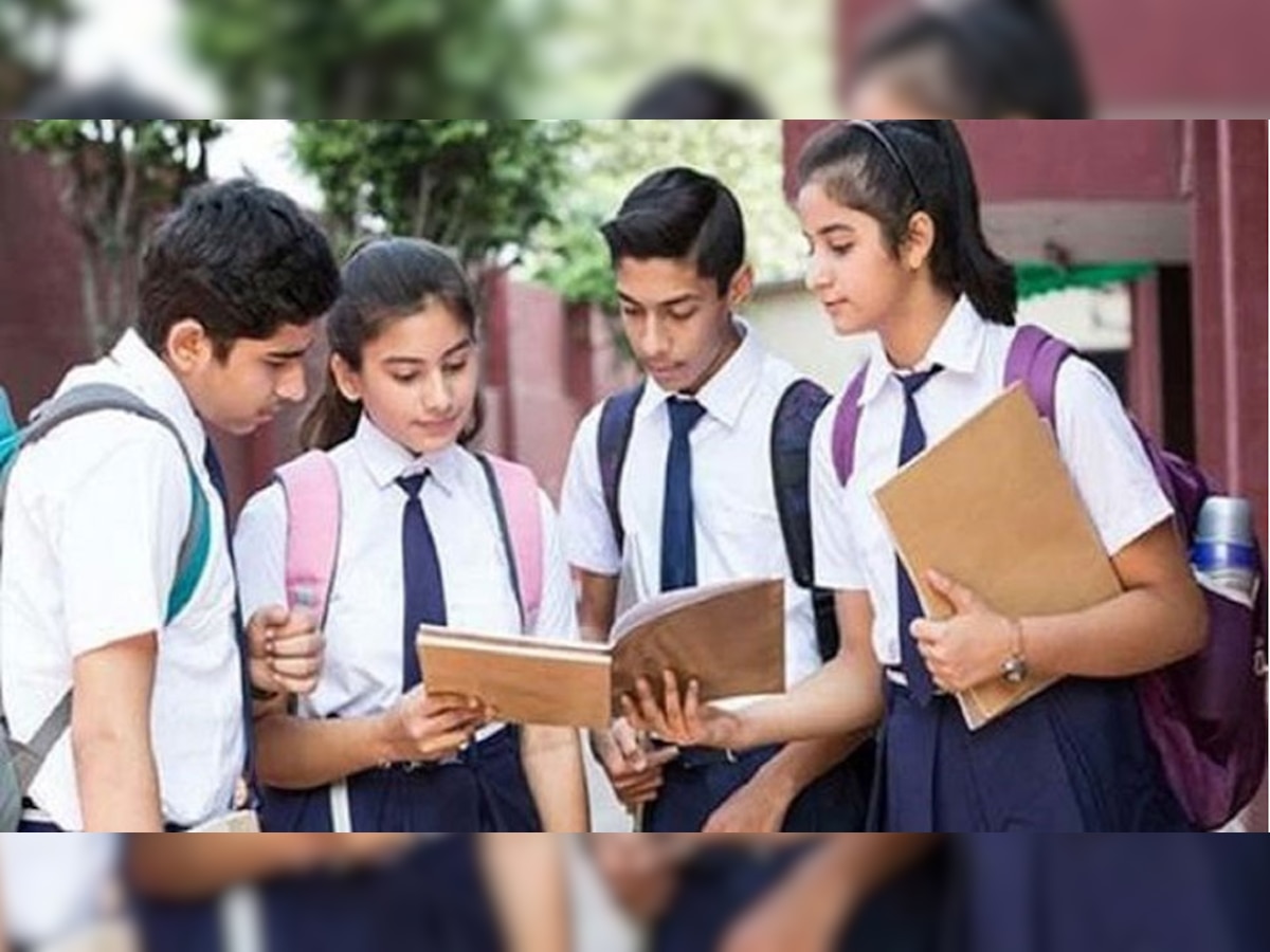 CBSE 10वीं और 12वीं की परीक्षाएं फरवरी बाद, यहां देखें Latest Updates