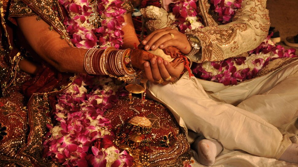 ठग ने रोटी बनाने का काम करने आई लड़की को धमकाकर करवा दी शादी groom married with a girl who came to make breads in marriage in jodhpur
