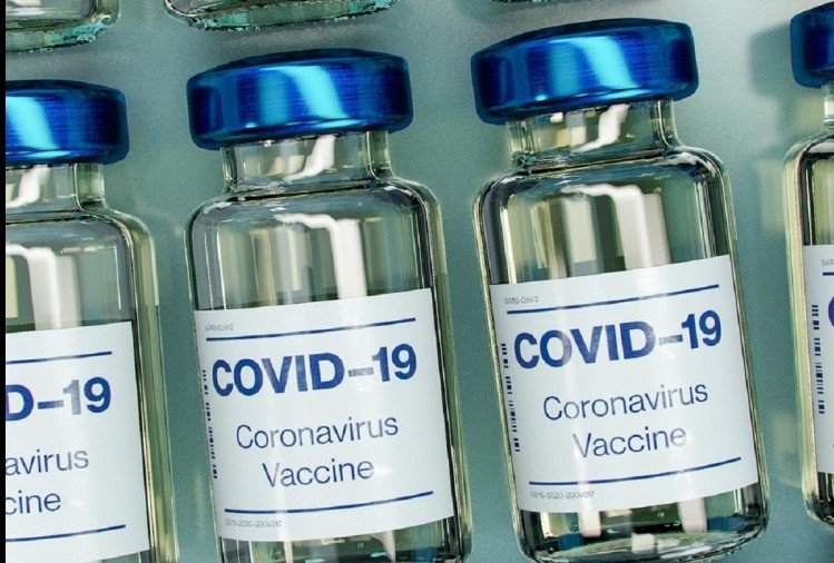 Coronavirus vaccine: सीरम इंस्टीट्यूट की &#039;कोविशिल्ड&#039; को आपातकालीन इस्तेमाल की मंजूरी