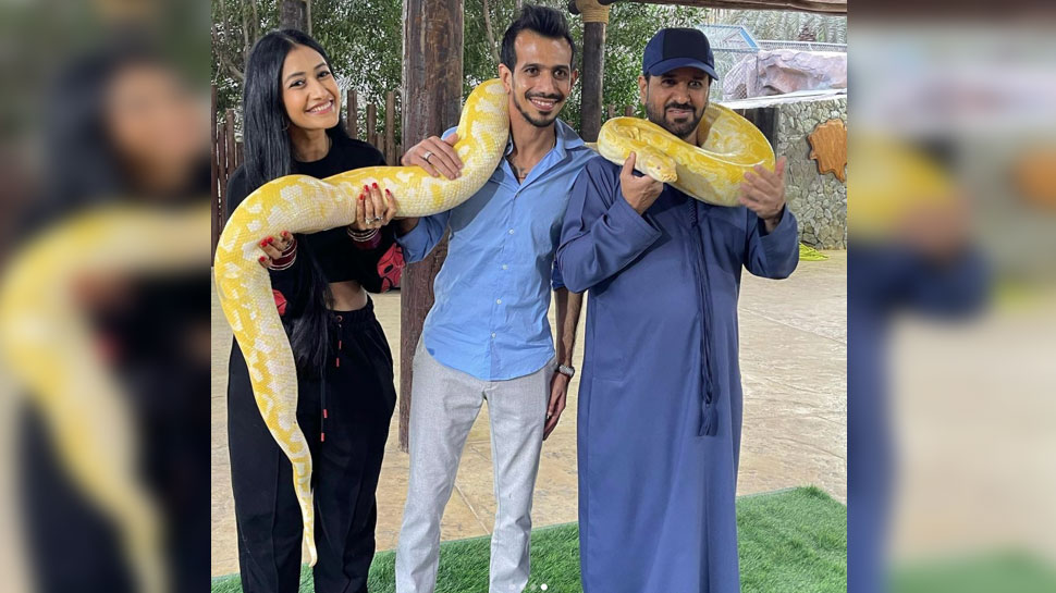 डरना मना है Yuzvendra Chahal Dhanashree Verma Honeymoon in Fame Park Duabai with Python