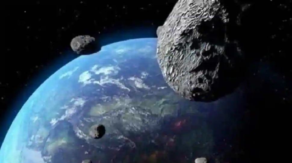 Khaskhabar/धरती की तरफ एक क्षुद्रग्रह (Asteroid) आ रहा है. यह Asteroid आकार में फ्रांस की राजधानी पेरिस में स्थिति Eiffel Tower के करीब-करीब बराबर है. इसे धरती पर एक नए संकट के रूप में देखा जा रहा है. यह क्षुद्रग्रह इस साल के शुरू में किसी भी समय धरती के करीब आ सकता है.इस Asteroid का नाम 2021