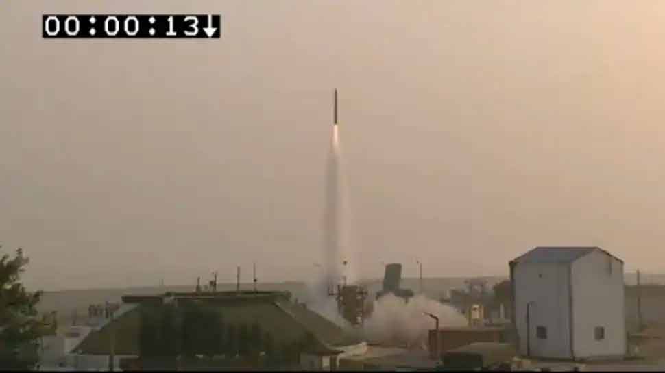 MRSAM: DRDO की बड़ी कामयाबी, Israel के सहयोग से Surface to Air Missile डिफेंस सिस्टम का सफल परीक्षण MRSAM: DRDO की बड़ी कामयाबी, Israel के सहयोग से Surface to Air Missile डिफेंस सिस्टम का सफल परीक्षण