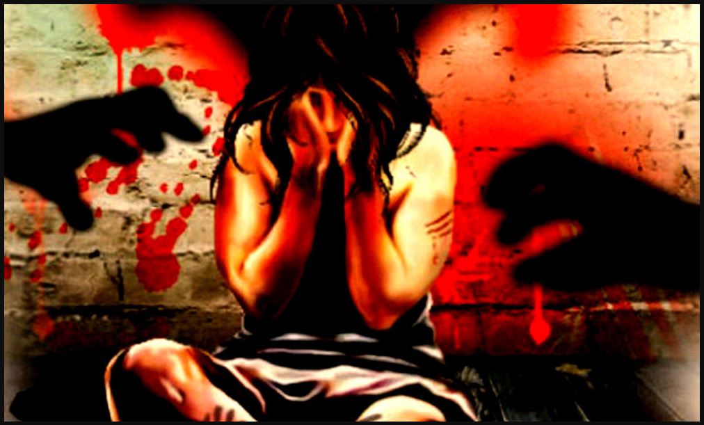 Badaun Rape Case: दर्द से चीखती रही महिला, दरिंदों ने गैंगरेप के बाद गुप्तांग में डाली रॉड