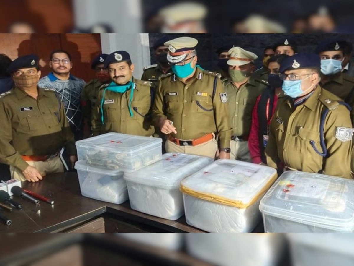 इंदौर पुलिस द्वारा ड्रग पैडलर्स से सीज की गई 70 किलो एमडीएम ड्रग. 