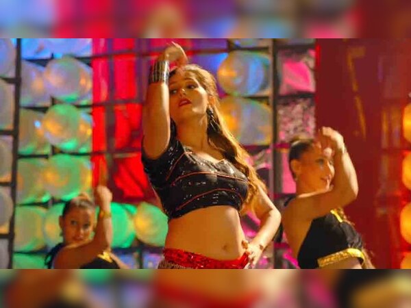 क्या आपने देखा है Sapna Chaudhary का ये डांस? जमकर वायरल हो रहा है VIDEO