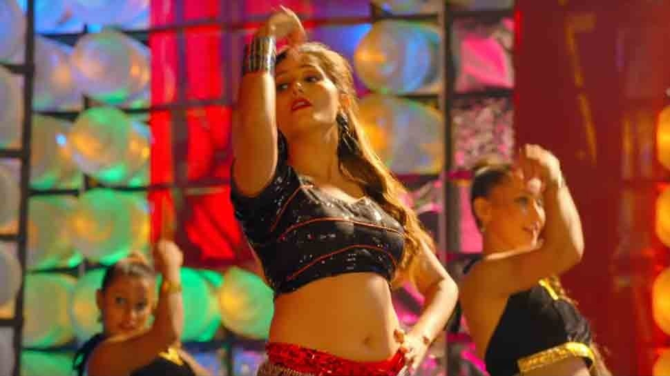 क्या आपने देखा है Sapna Chaudhary का ये डांस? जमकर वायरल हो रहा है VIDEO क्या आपने देखा है Sapna Chaudhary का ये डांस? जमकर वायरल हो रहा है VIDEO