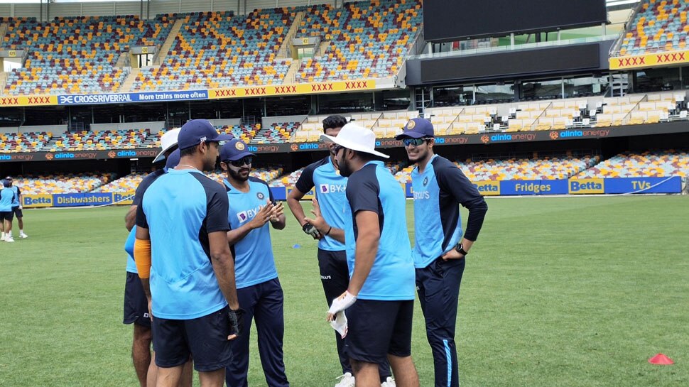 ब्रिसबेन पहुंची टीम इंडिया Team India reached Brisbane