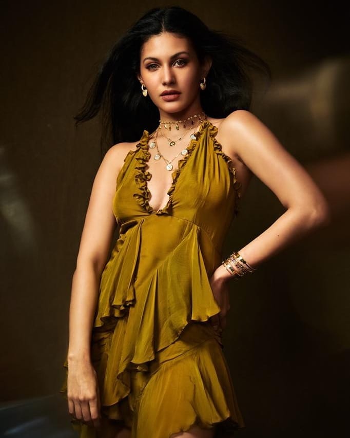 अमायरा का खूबसूरत लुक tandav actress amyra dastur