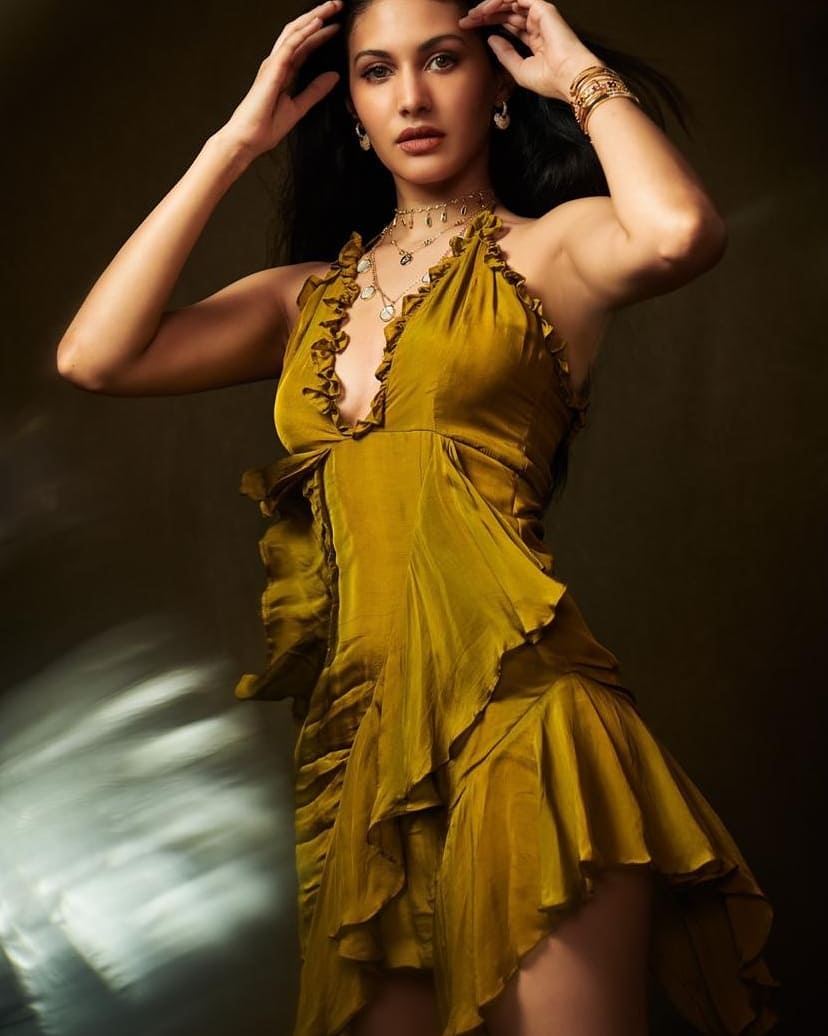इस फिल्म से मिली पहचान tandav actress amyra dastur