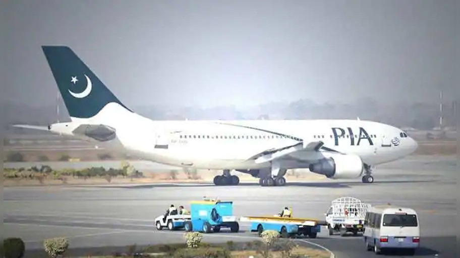 पाकिस्तान को 'दोस्त' मलेशिया ने दिया झटका, पैसे अदा न करने पर जब्त किया PIA का विमान